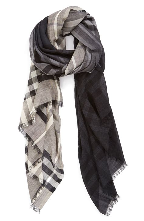 carre burberry|Burberry silk scarf.